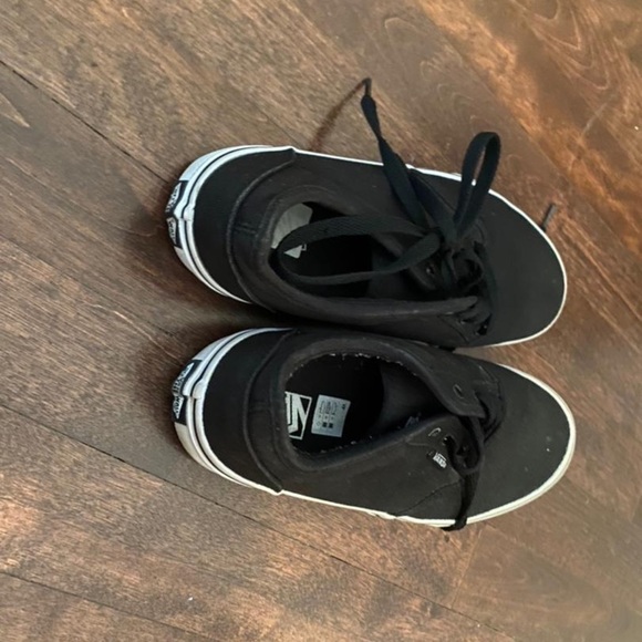 Two pairs Vans sneakers size 4.5 Youth black grey - Picture 8 of 8